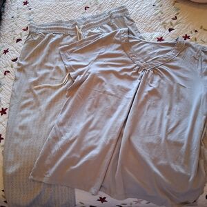 croft & barrow Lavender Gray Short Sleeve Pajama Top and Pants Set